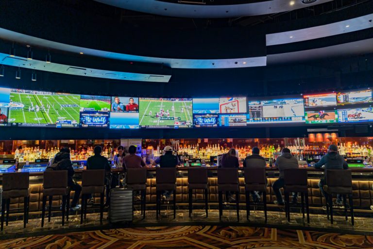 17 Best Sports Bars in Philly in 2023 MyBartender