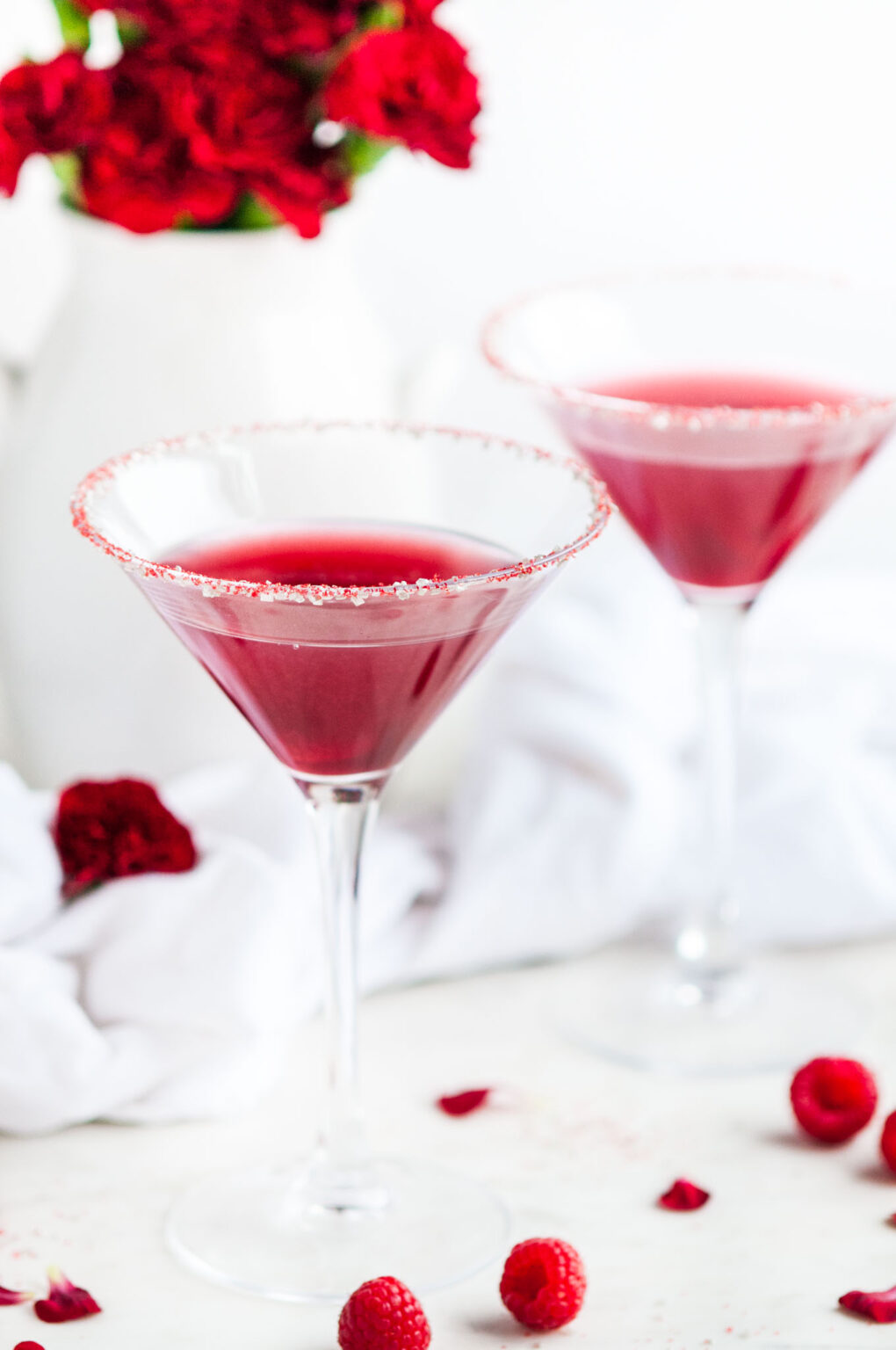 20 Best Raspberry Cocktails to Drink in 2023 - MyBartender