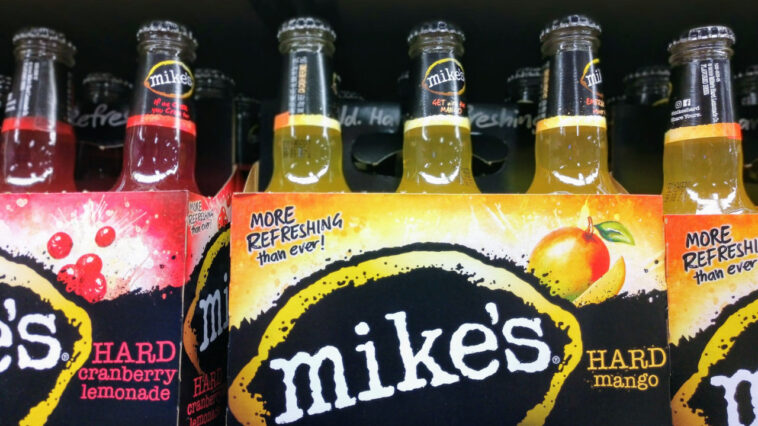 17 Best Mike's Hard Lemonade Flavors