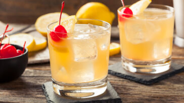 13 Must-Try Lemon Whiskey Cocktails 6 Homemade Whiskey Sour Cocktail Drink