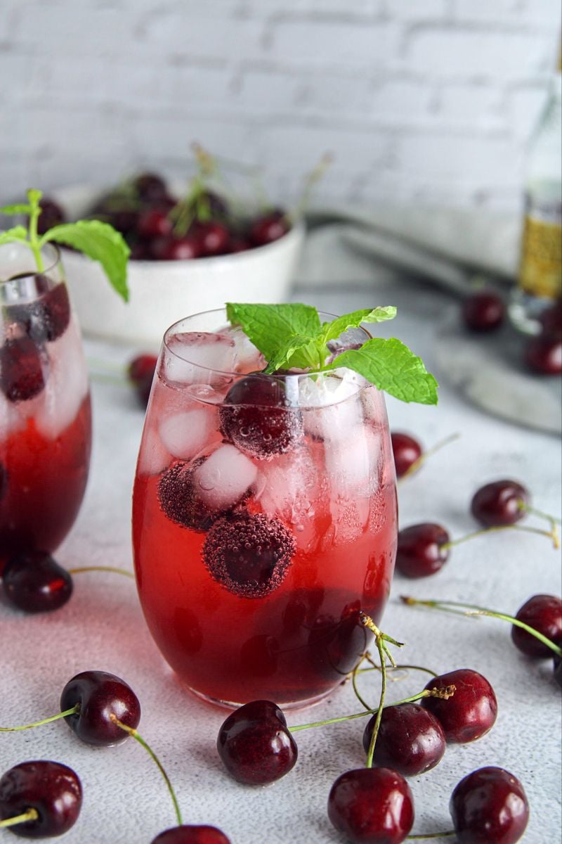 12 Best Cherry Vodka Cocktails To Try Vodka Cherry Spritz