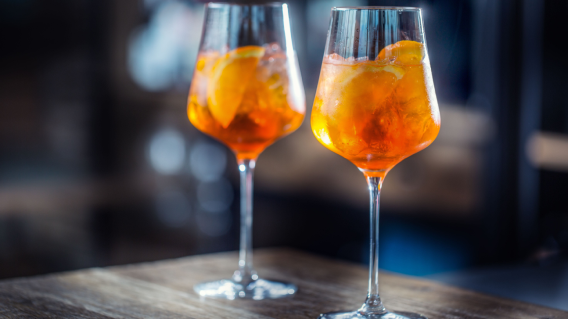 12 Best Proseccos for Aperol Spritzes