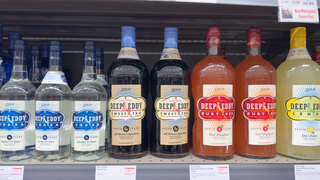 10 Best Caramel Vodka Mixers to Try