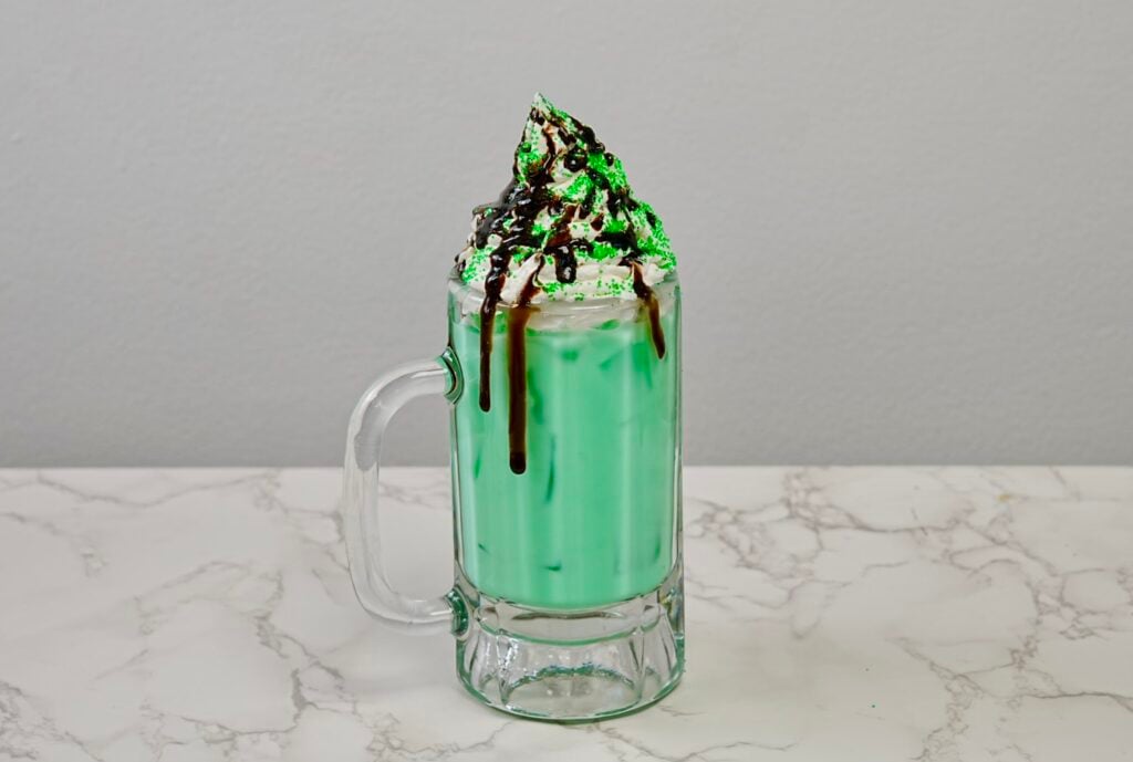 30 Must-Try Irish Cocktails 3 Boozy Shamrock Shake Pic 8