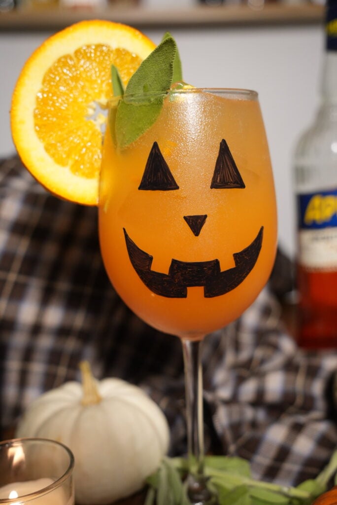 Jack-O'-Lantern Spritz 14 Jack-O'-Lantern Spritz