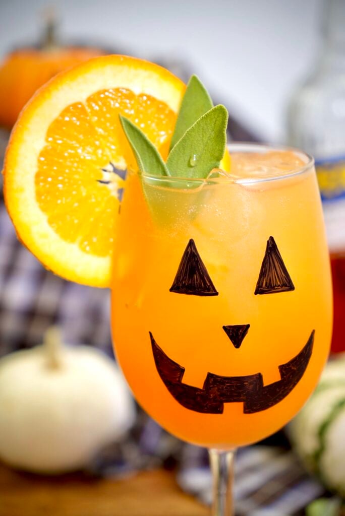 Jack-O'-Lantern Spritz 15 Jack-O'-Lantern Spritz