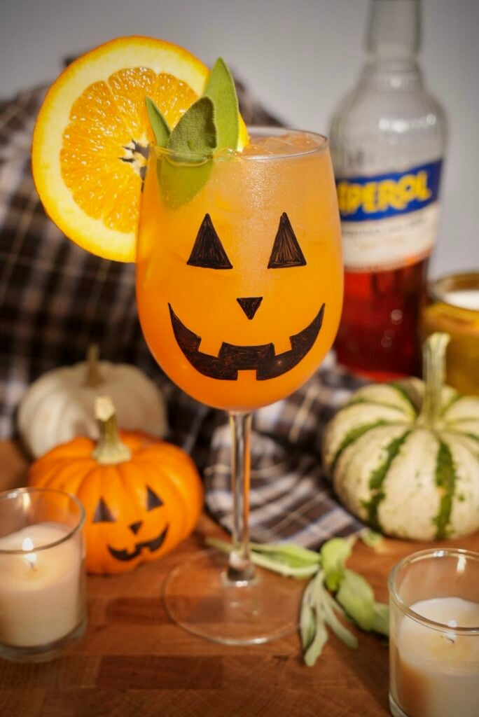 Jack-O'-Lantern Spritz 4 Jack-O'-Lantern Spritz