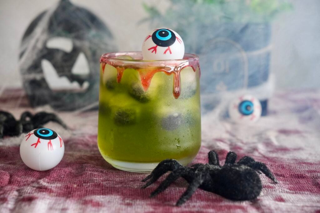 33 Crowd Pleasing & Must-Try Halloween Cocktail Recipes 24 Monster Mash