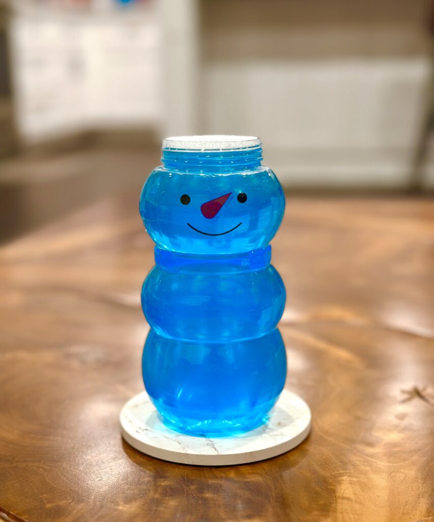 50 Best Christmas Vodka Cocktails to Make This Holiday Season 3 Frosty Lemonade