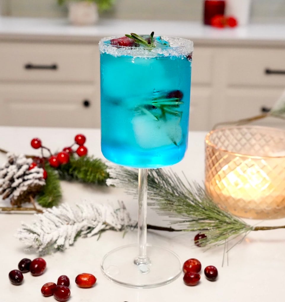 Frosted Berry Spritz 3 Frosted Berry Spritz 1