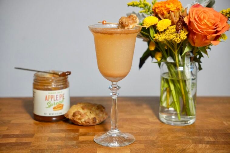Apple Pie Prosecco Float 1 Apple Pie Prosecco Float